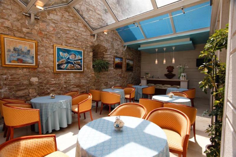 Hotel Cittar Novigrad  Exterior photo