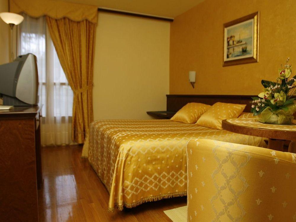 Hotel Cittar Novigrad  Exterior photo